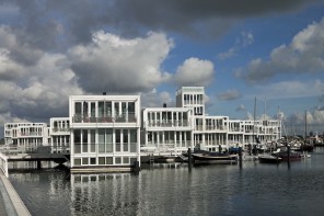 floating village amsterdam